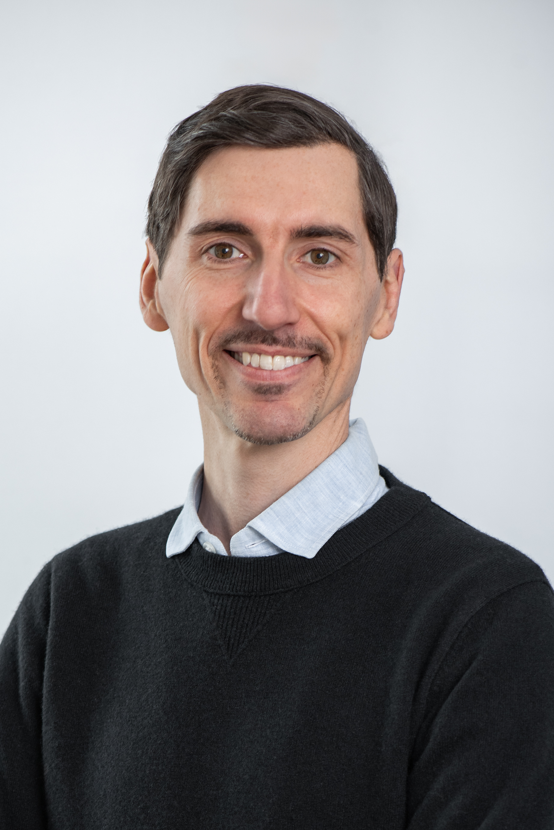 Andy MacDonald counsellor Montreal